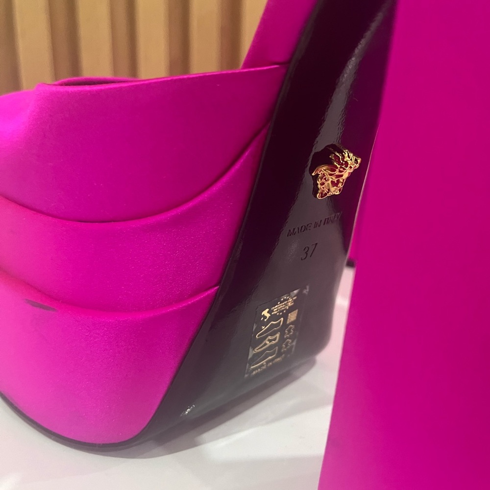 Versace Sample Platforms - image 1